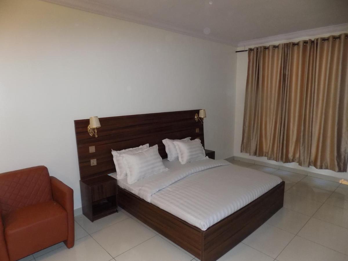 Posh Hotel And Suites Victoria Island Lagos Ngoại thất bức ảnh